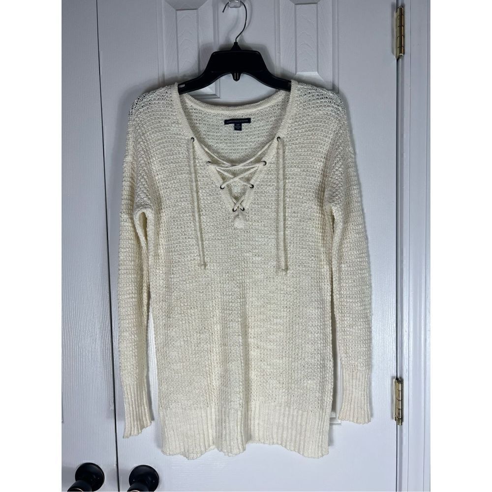 American Eagle Womens Cream Sweater Size Small